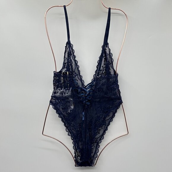 Just Sexy Lingerie NWT Navy Blue Lace Bodysuit with Deep V-Neck Size Medium - Picture 2 of 4